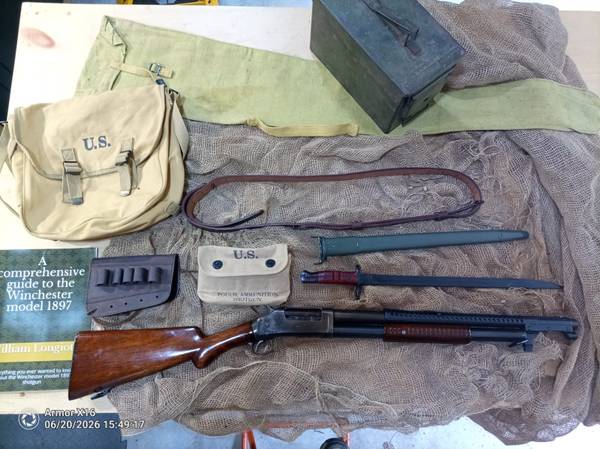 Winchester 1897 Trench / Riot style
