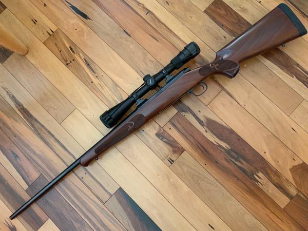 Winchester M70 Featherweight .257 Roberts