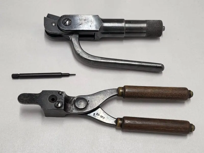 WINCHESTER 32-40 RELOADING TOOL WITH 32-165 MOLD