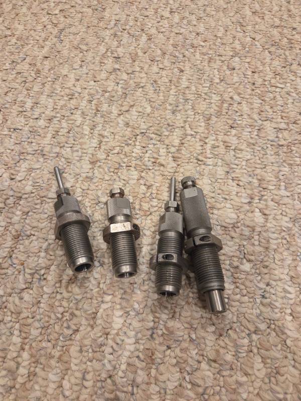 Reloading dies